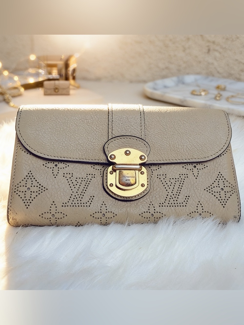 🤍 Louis Vuitton Amelia Mahina Leather Wallet